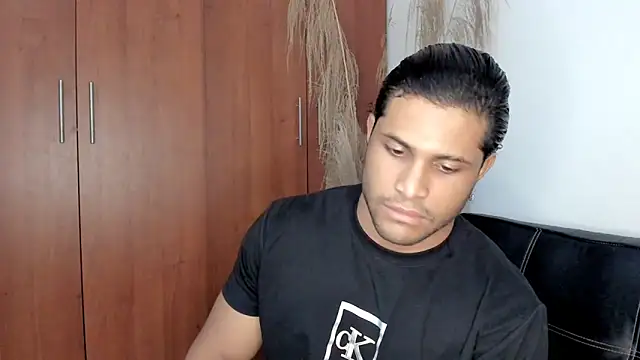 Evansdark1 online show from November 2025 10:23:02 PM