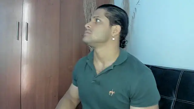 Evansdark1 online show from December 2025 09:46:02 PM