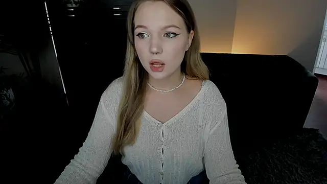 MariaRobinsone online show from October 2025 04:57:02 AM