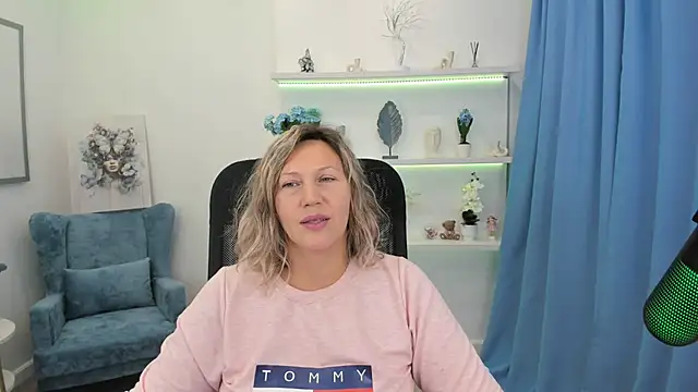 Snapshot of NinaStarle chatting on September 2025 11:55:02 AM NinaStarle online show from September 2025 11:55:02 AM