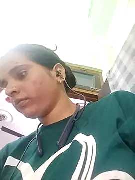 JHILMIL online show from November 2025 04:45:02 AM