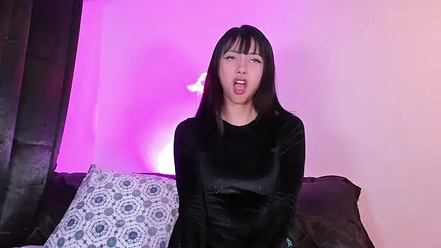 Londonttipton online show from October 2025 11:14:01 PM