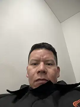 Manu0586 online show from October 2025 07:20:02 AM