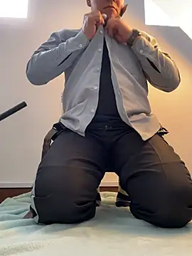 Manu0586 online show from April 2026 07:58:01 PM