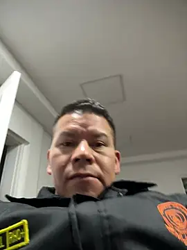 Manu0586 online show from April 2026 12:35:01 AM