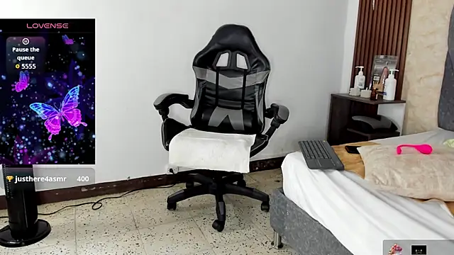 Cailinmilf online show from September 2025 08:31:01 PM