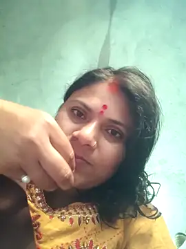 couple 71 online show from April 2026 11:52:01 AM