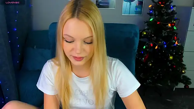 KatherineePierce online show from January 2026 01:58:01 PM