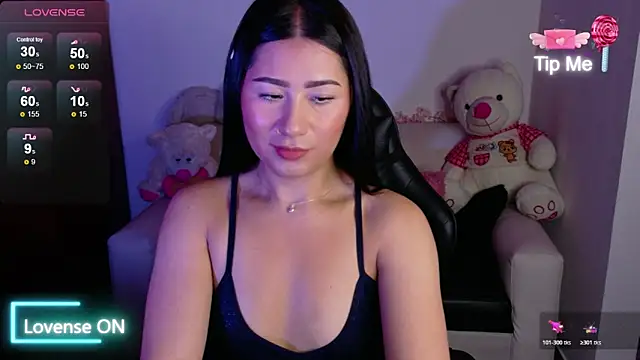 evelyn ch  online show from November 2025 11:32:02 AM