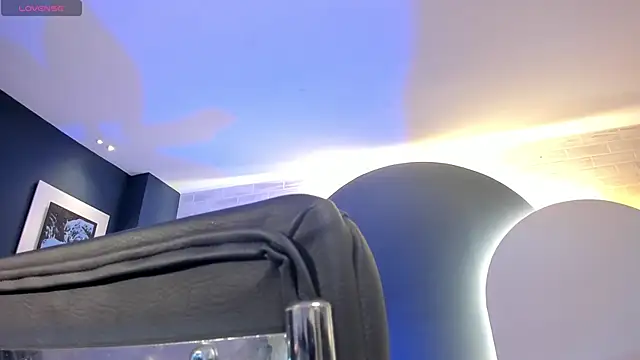 IsabellaMoreau online show from October 2025 08:13:02 PM