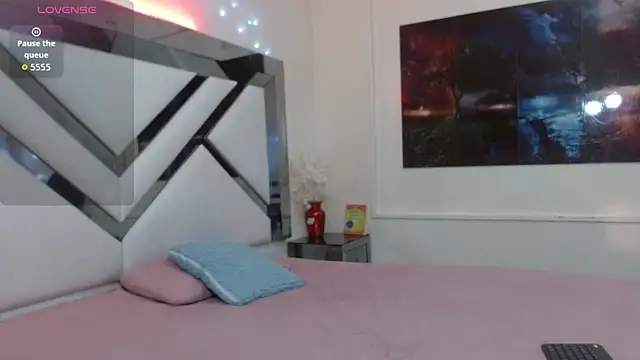 samara selene online show from February 2026 07:08:02 PM