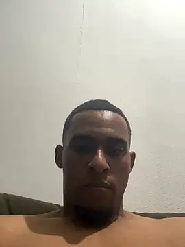 Snapshot of freedmar chatting on October 2025 04:02:01 AM freedmar online show from October 2025 04:02:01 AM