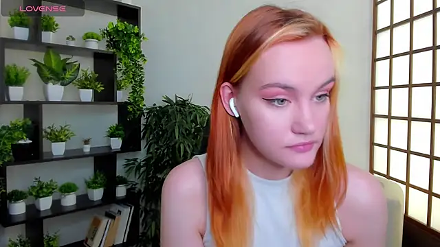 Ida FaneStain online show from October 2025 02:45:01 AM