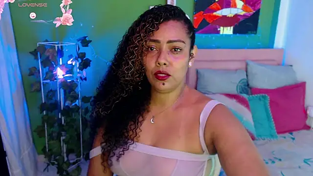Snapshot of katherinnyazz chatting on September 2025 12:21:02 AM katherinnyazz online show from September 2025 12:21:02 AM