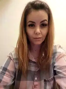 Snapshot of SeductiveMom chatting on December 2024 06:45:01 AM SeductiveMom online show from December 2024 06:45:01 AM