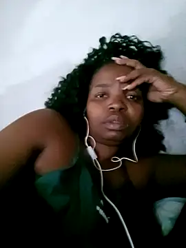ShySexyBaddiexx online show from March 2026 07:15:01 AM