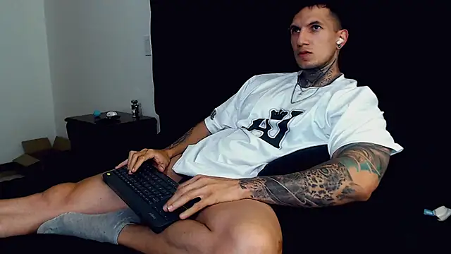 Shane Clay online show from September 2025 09:18:01 PM