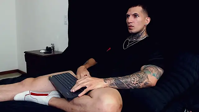 Shane Clay online show from October 2025 02:36:01 PM