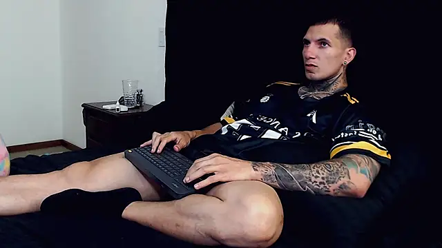 Shane Clay online show from October 2025 11:25:02 PM