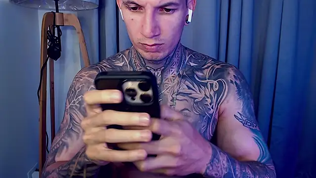 Shane Clay online show from October 2025 01:55:02 PM