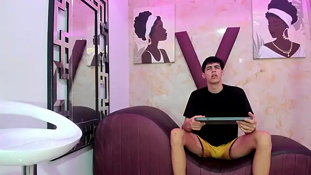 TWINKS FRIENDS online show from January 2026 01:27:02 PM