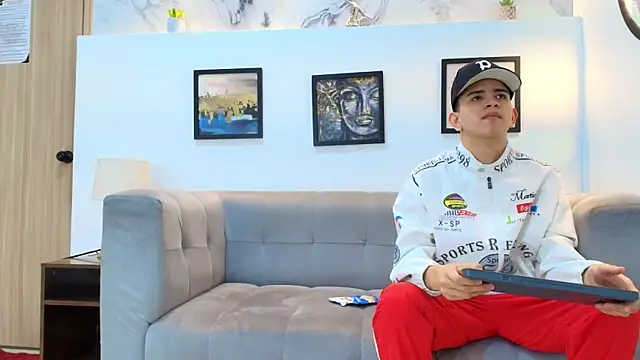 TWINKS FRIENDS online show from February 2026 01:21:02 PM