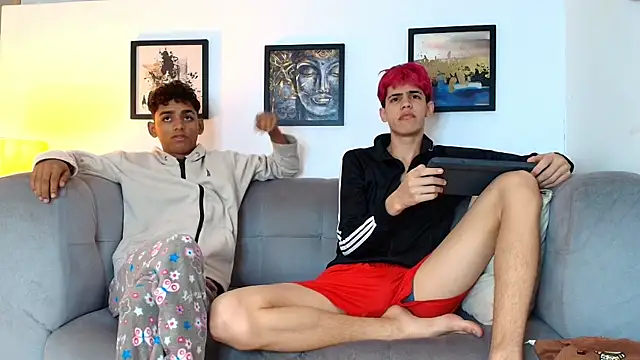 TWINKS FRIENDS online show from June 2026 01:06:02 PM