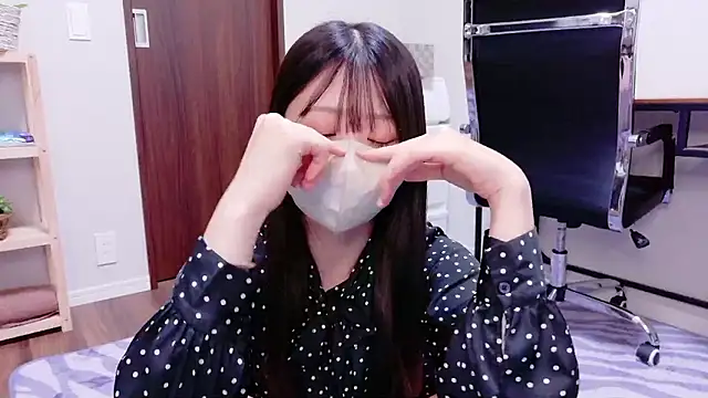 OSUSHI-CHAN online show from October 2025 06:58:01 PM