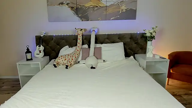 Bianca Sola online show from September 2025 07:42:01 AM