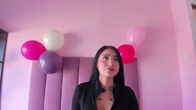 violet myerrs online show from November 2025 01:44:01 PM