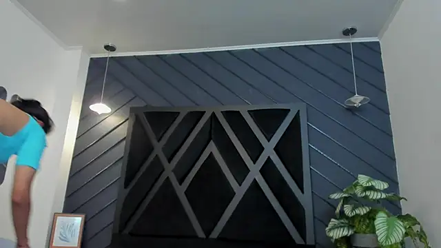 zoe martins  online show from November 2025 05:13:01 PM