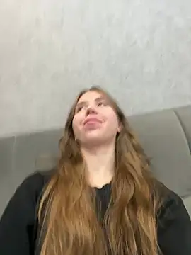 EvaAkins online show from March 2026 03:06:01 PM