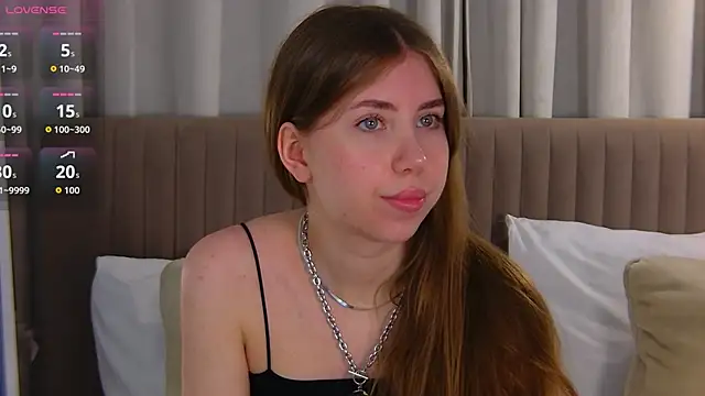 EvaAkins online show from April 2026 08:02:02 AM