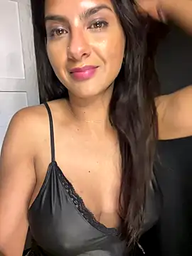 chicachocolate01 online show from November 2025 04:39:02 AM