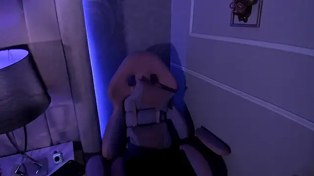 Snapshot of CherryMelon chatting on October 2025 04:10:01 AM CherryMelon online show from October 2025 04:10:01 AM