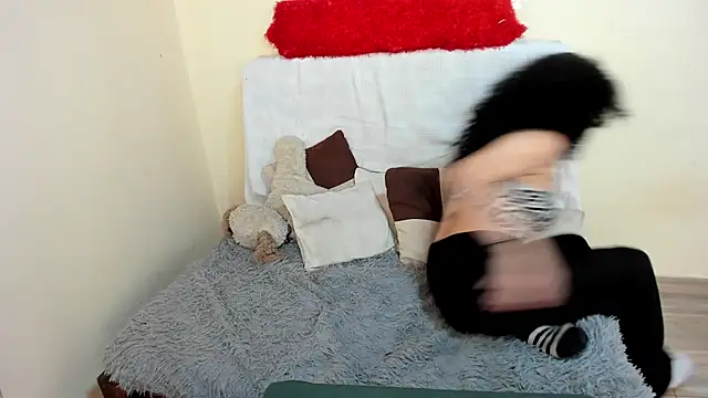  hesttia online show from November 2025 07:29:02 PM