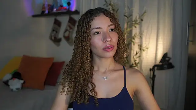 isabella-garcia- online show from November 2025 02:23:02 AM