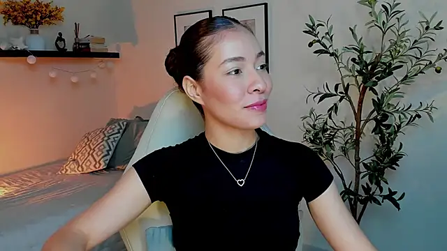 isabella-garcia- online show from April 2026 02:47:01 AM