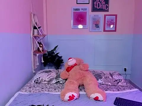 Camila Rivers online show from November 2025 12:05:02 PM