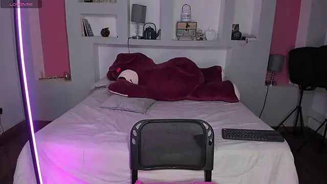 Camila Rivers online show from April 2026 12:28:02 PM