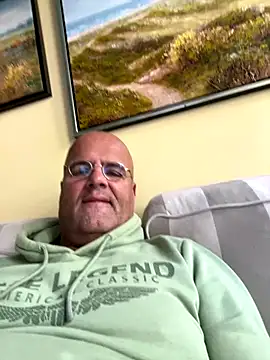 Snapshot of Renebisex chatting on October 2025 10:10:01 AM Renebisex online show from October 2025 10:10:01 AM