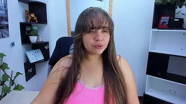 LucyOwen 18 online show from January 2026 03:00:02 AM