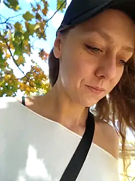 Snapshot of Eveline_Beauty_Kitty chatting on October 2025 11:21:02 AM Eveline Beauty Kitty online show from October 2025 11:21:02 AM