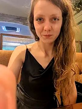 Snapshot of Eveline_Beauty_Kitty chatting on June 2026 05:24:02 PM Eveline Beauty Kitty online show from June 2026 05:24:02 PM