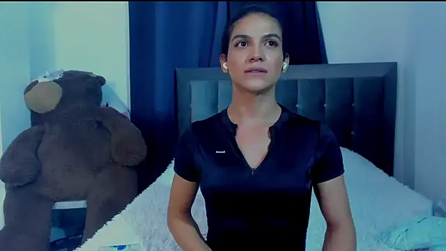 ISA BELLA VZL online show from November 2025 10:42:02 PM