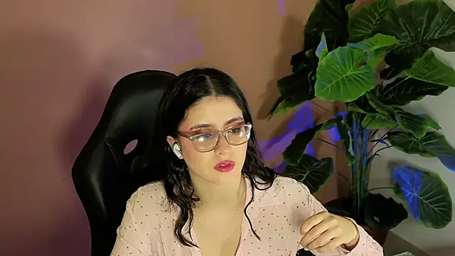 LiLLiAnderson online show from September 2025 11:43:02 AM