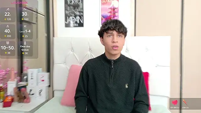 Axel  Evans online show from November 2025 12:29:02 PM