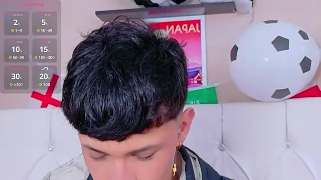 Axel  Evans online show from July 2026 01:06:02 PM