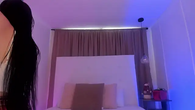 Snapshot of M0lly_Beckers chatting on November 2025 02:07:02 PM M0lly Beckers online show from November 2025 02:07:02 PM