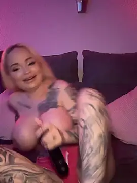 shortybig official online show from April 2026 04:04:01 AM